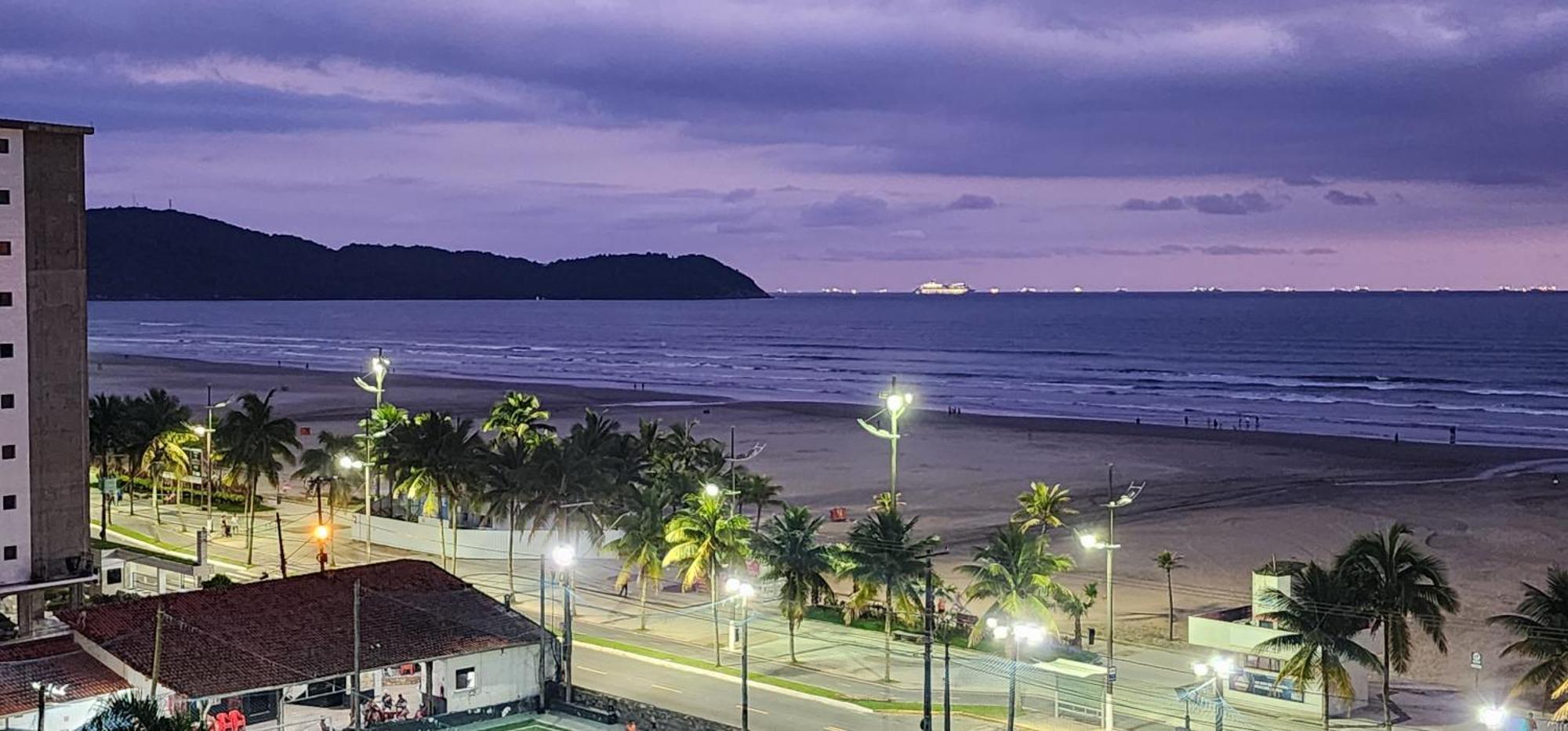 Apto Frente Mar Em Praia Grande Экстерьер фото
